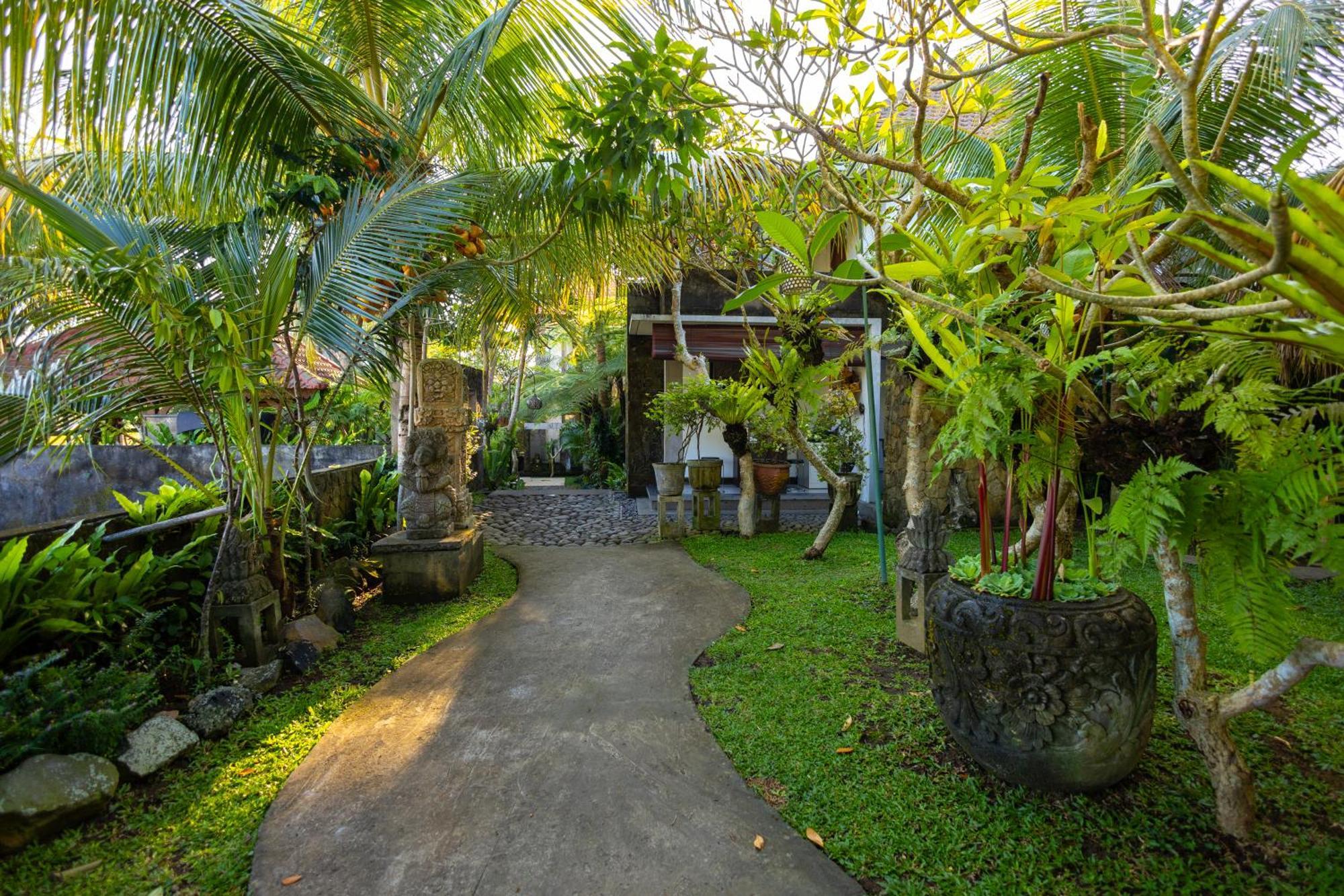 Prabhu Ubud Villa Екстериор снимка